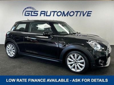 Used Mini Cooper Classic 135 HP (99 kW) 2019 Black Hatchback