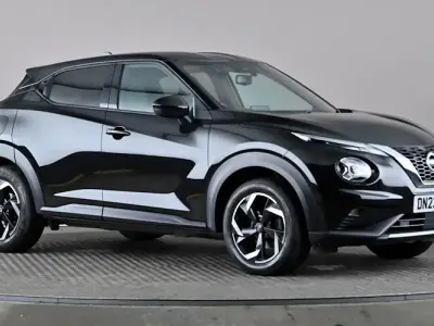 Used Nissan Juke N-Connecta 114 HP (83 kW) 2023 Black SUV