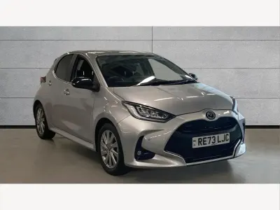 Używany Mazda 2 116 KM (85 kW) 2024 Srebrny Hatchback