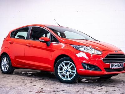 Red Used 2015 Ford Fiesta Zetec Hatchback | £6,650 (Fair price)