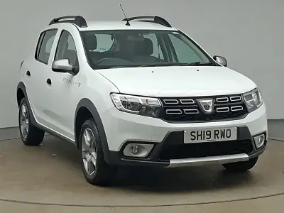 Used Dacia Sandero Comfort 90 HP (66 kW) 2019 White Hatchback