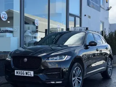 Używany Jaguar F-Pace R-Sport 180 KM (132 kW) 2016 Czarny SUV