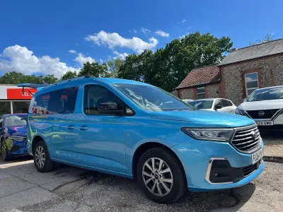 Used Ford Grand Tourneo Connect Titanium 122 HP (89 kW) 2024 Blue MPV
