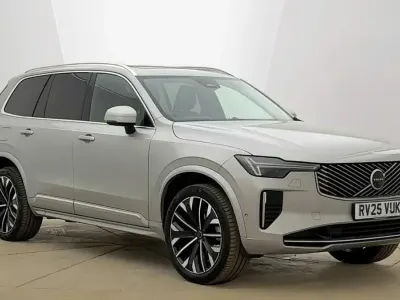 Gebraucht Volvo XC90 Ultra 250 PS (183 kW) 2025 Silber SUV