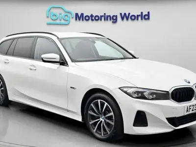 Used BMW 330e Sport Line 292 HP (214 kW) 2023 White Estate