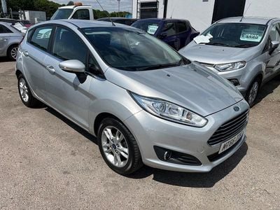 Used Ford Fiesta Zetec 82 HP (60 kW) 2016 Silver Hatchback