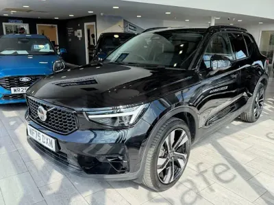 Begagnad Volvo XC40 Ultra 197 HK (144 kW) 2026 SUV