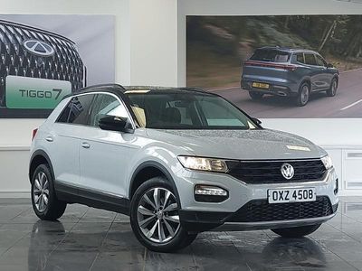 Usado VW T-Roc Design 150 HP (110 kW) 2020 Prateado SUV