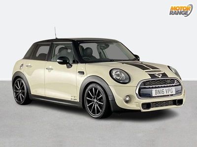 Begagnad Mini Cooper S Hatch 192 HK (141 kW) 2016 Vit Halvkombi