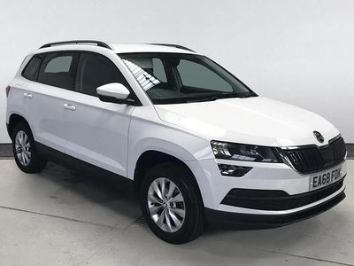 Used Skoda Karoq SE 115 HP (84 kW) 2018 White SUV