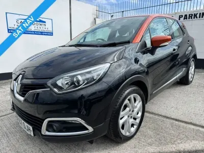 Usado Renault Captur Dynamique 90 HP (66 kW) 2017 Preto SUV