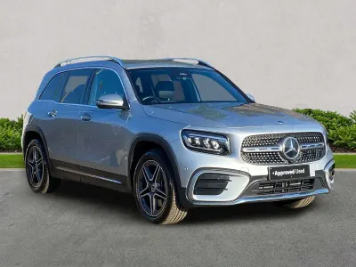 Begagnad Mercedes GLB220 AMG Line Premium 2024 Silver SUV
