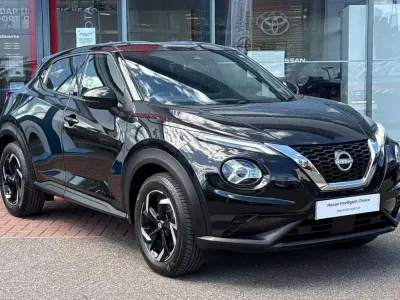 Used Nissan Juke N-Connecta 112 HP (82 kW) 2023 Black SUV