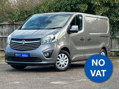 Grey Used 2016 Vauxhall Vivaro MPV | £8,975 (Fair price)