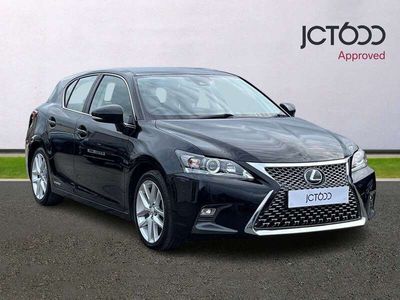 Lexus CT200h