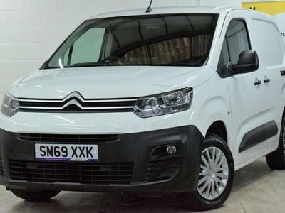White Used 2020 Citroën Berlingo MPV | £9,400 (Fair price)