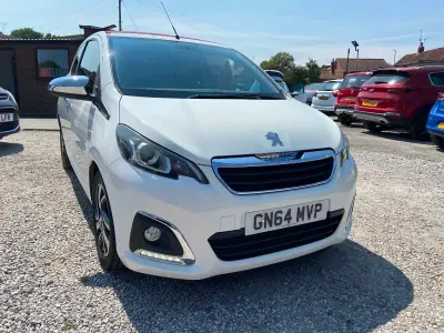 Used Peugeot 108 Allure Top 2014 White Hatchback