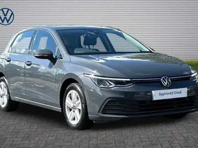 Used VW Golf VIII Life 110 HP (80 kW) 2024 Grey Hatchback