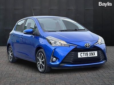 Used Toyota Yaris 111 HP (81 kW) 2019 Blue Hatchback