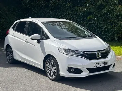 Używany Honda Jazz EX 102 KM (75 kW) 2018 Biały Hatchback