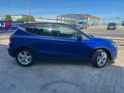Usado Seat Arona FR 115 CV (84 kW) 2018 Azul SUV