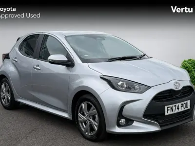 Used Toyota Yaris 116 HP (85 kW) 2024 Silver metallic (metallic paint) Hatchback