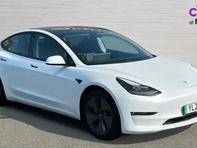 Used Tesla Model 3 Long Range AWD 258 kW (351 HP) 2021 White Sedan