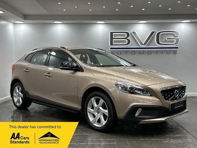 Bronze Used 2015 Volvo V40 Hatchback | £7,494 (Fair price)