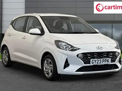 Used Hyundai i10 SE 67 HP (49 kW) 2022 White Hatchback