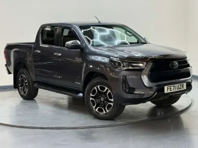 Begagnad Toyota HiLux Luxury 150 HK (110 kW) 2021 Grå Pickup