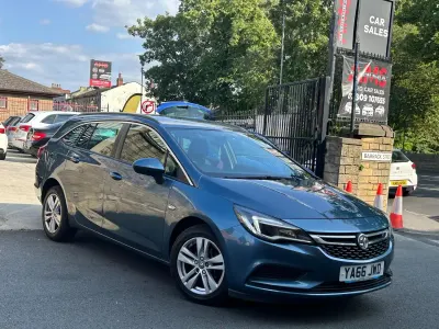 Used Vauxhall Astra 2017 Blue Estate