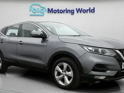 Używany Nissan Qashqai Acenta Premium 160 KM (117 kW) 2020 Szary SUV