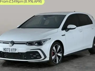 Begagnad VW Golf VIII GTD 200 HK (147 kW) 2023 Vit Halvkombi