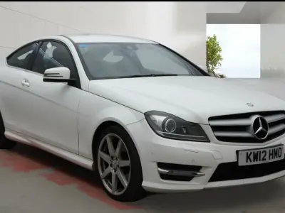 Used Mercedes C180 AMG 156 HP (114 kW) 2012 White Coupe