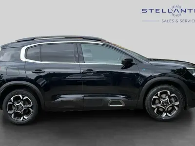 Used Citroën C5 Aircross Shine 222 HP (163 kW) 2022 Black SUV