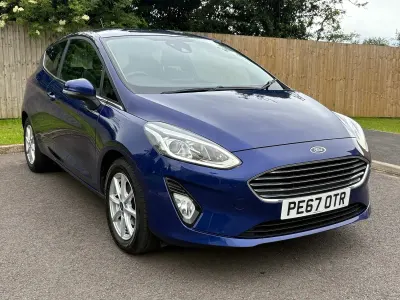Used Ford Fiesta Zetec 83 HP (61 kW) 2017 Blue Hatchback