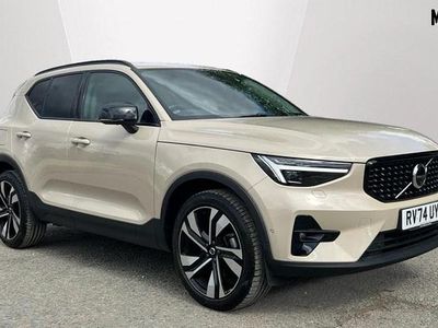 Usado Volvo XC40 Ultra 197 CV (144 kW) 2025 Dorado SUV