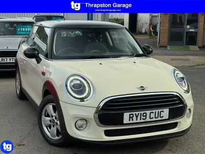 Used Mini Cooper Classic 2019 White Hatchback