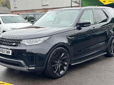 Black Used 2019 Land Rover Discovery 5 HSE Luxury SUV | £25,995 (Fair price)