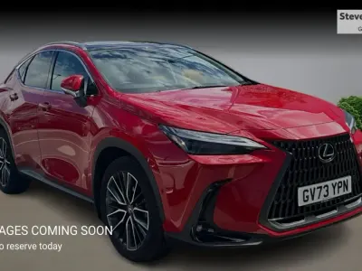 Używany Lexus NX350h 2024 Czerwony Kombi