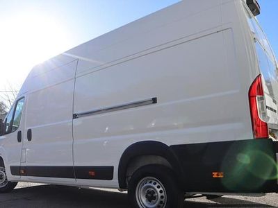 White New 2025 Peugeot Boxer Van | £27,499 (Fair price)