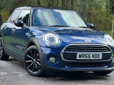 Usado Mini Cooper Hatch 2016 Azul Citadino