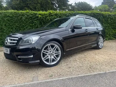 Usado Mercedes C250 AMG 204 HP (150 kW) 2013 Preto Carrinha