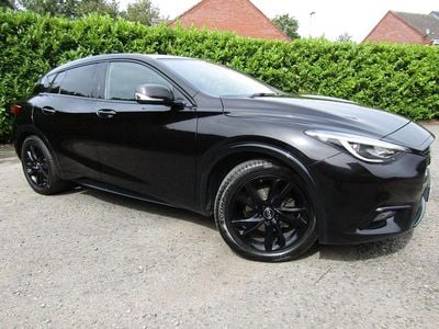Infiniti Q30