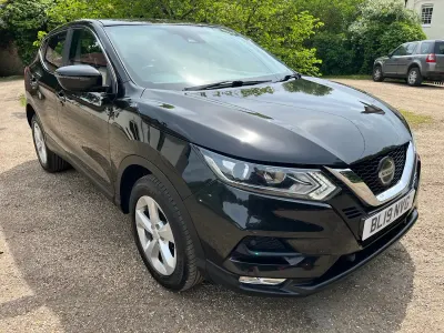 Used Nissan Qashqai Acenta Premium 115 HP (84 kW) 2019 Black SUV