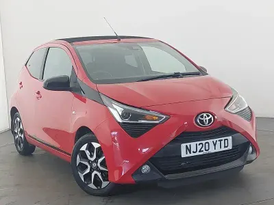 Used Toyota Aygo Trend 72 HP (52 kW) 2020 Red Hatchback