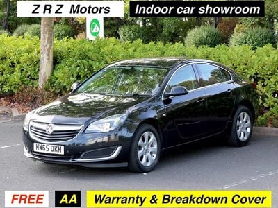 Black Used 2015 Vauxhall Insignia Hatchback | £4,799 (Fair price)