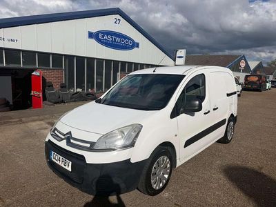 Used Citroën Berlingo 75 HP (55 kW) 2014 White MPV