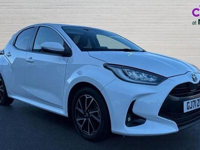 White Used 2021 Toyota Yaris Hybrid Design | £14,298 (Good price)