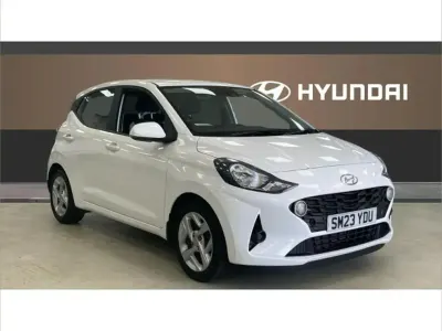 Used Hyundai i10 SE 83 HP (61 kW) 2023 White Hatchback